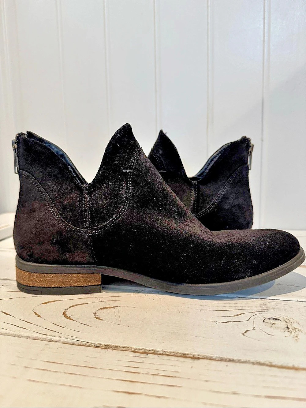 Born Black Leather Ankle Boots US 7 - Picture 4 of 8